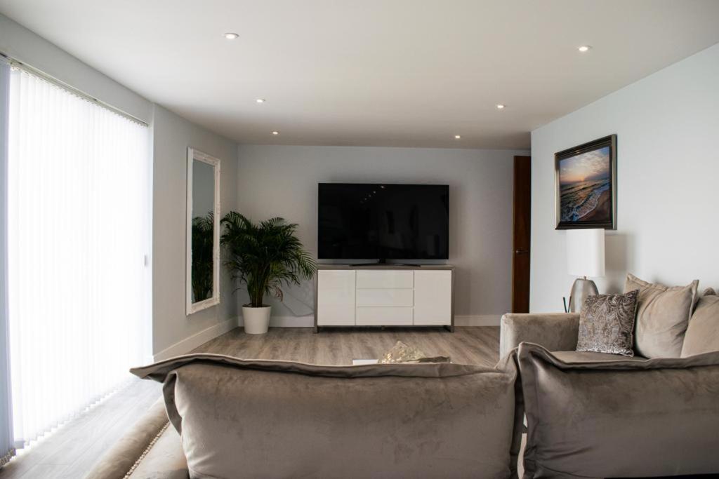109 Meridian Tower, Meridian Quay, Trawler Road Swansea Sa11Jw מראה חיצוני תמונה
